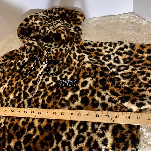 Victoria’s Secret Sherpa Hoodie very soft LARGE - Picture 5 of 6